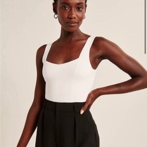 Abercrombie Elevated Knit Soft V-Neck Crop Tank Size M